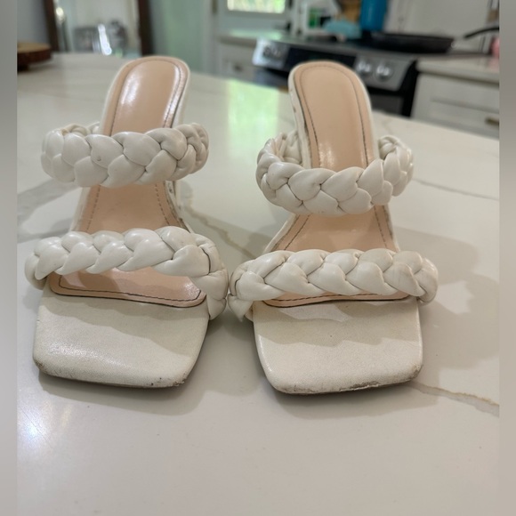 TOBI JustFab Chunky Braid Heel sandals 9/41 - Picture 2 of 3